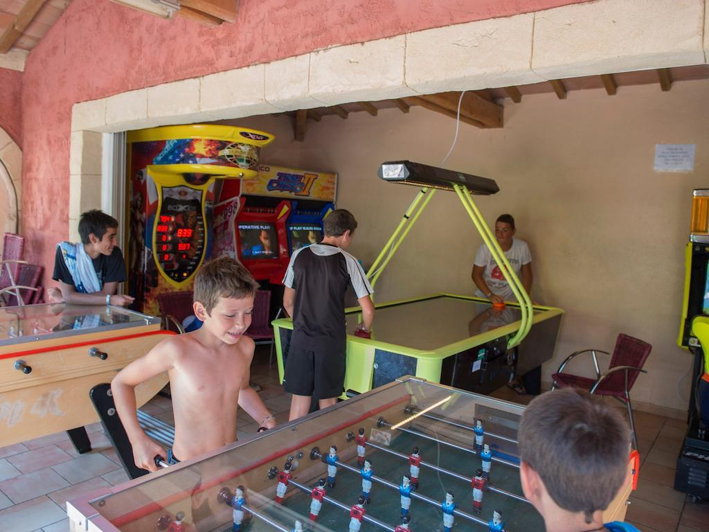 Camping Les Palmiers Єр Екстер'єр фото